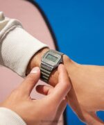 klokker | Timex t80 34mm harpiksremsklokke menn B84BR267 sølv-tone/grønn - Image 2